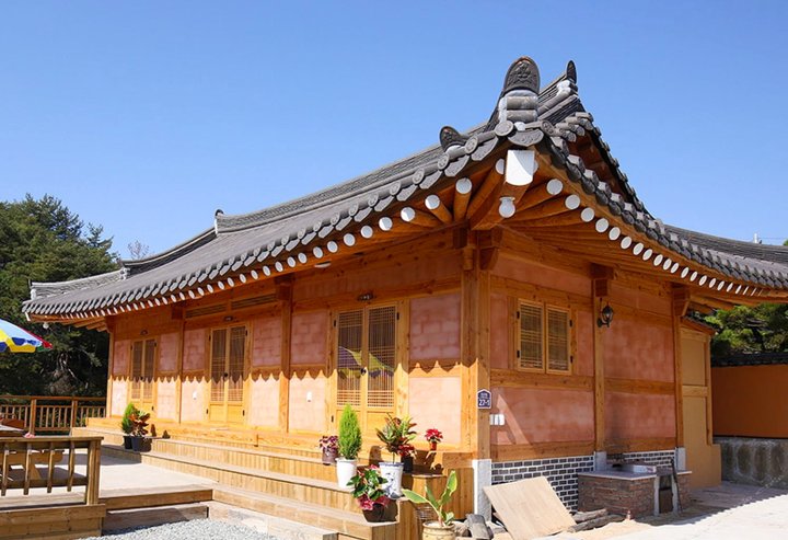 庆州森扎伊尔索里旅馆(Gyeongju Sansaesori Pension)