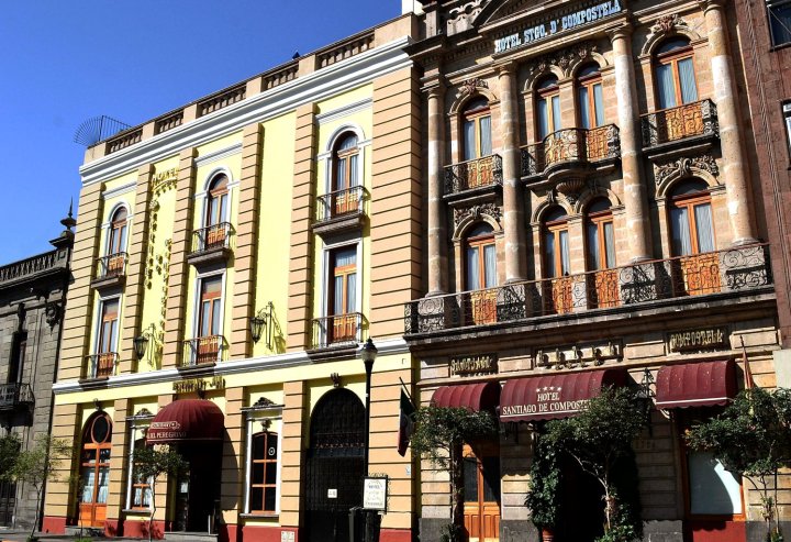 圣迭戈德孔波斯特拉酒店(Hotel Santiago de Compostela - Guadalajara Centro Historico)