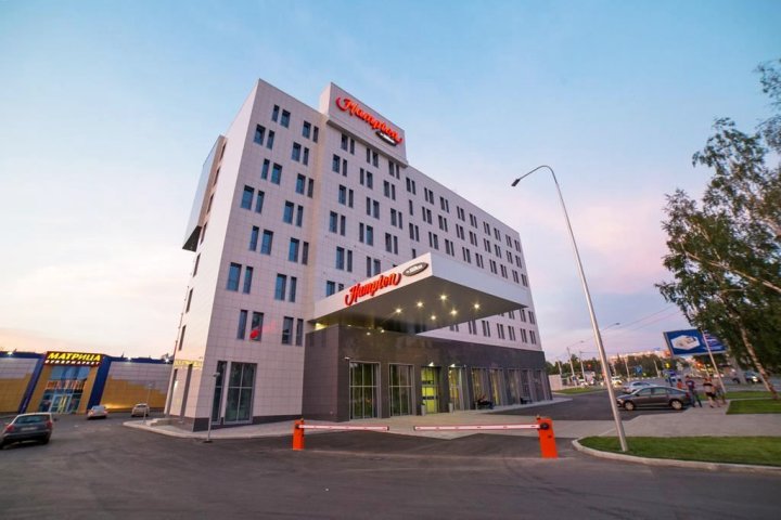 乌法欢朋希尔顿酒店(Hampton by Hilton Ufa)