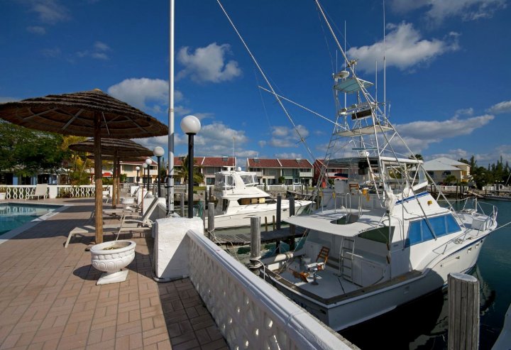 海洋礁石游艇俱乐部及度假村(Ocean Reef Yacht Club & Resort)