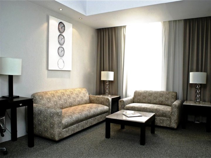 Best Western Plaza Genova Hotel