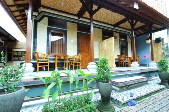 巴厘岛森三旅馆(Sensan House Bali)