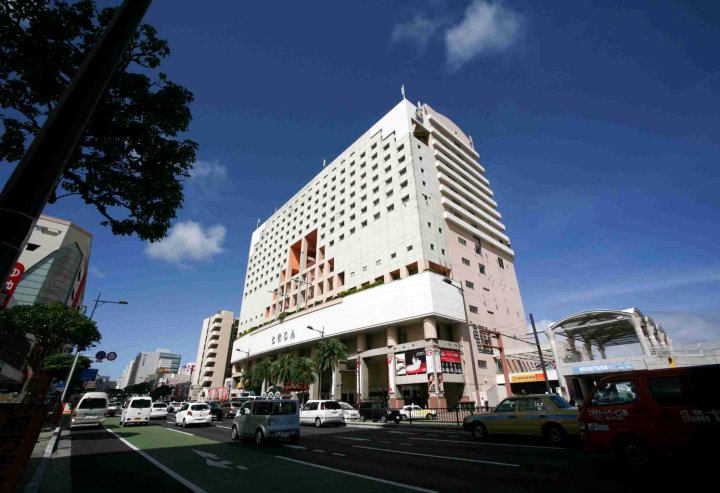 那霸冲绳喜璃愈志城市度假酒店(Okinawa Kariyushi Urban Resort Naha)