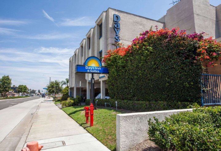 阿纳海姆戴斯酒店(Days Inn by Wyndham Orange Anaheim)