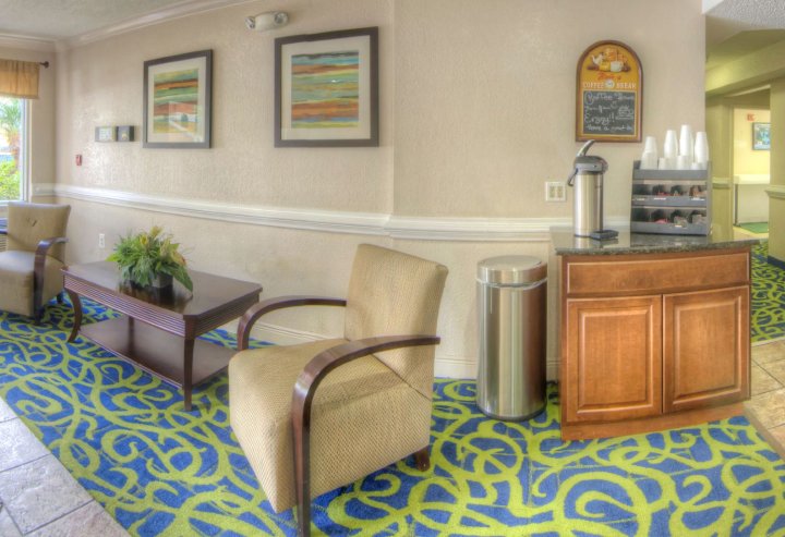 奥兰多中央佛罗里达收费公路城中套房酒店(InTown Suites Extended Stay Orlando FL – Presidents Dr)