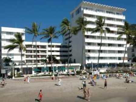 圣马力诺港中心海滨酒店(San Marino Vallarta Centro Beach Front)