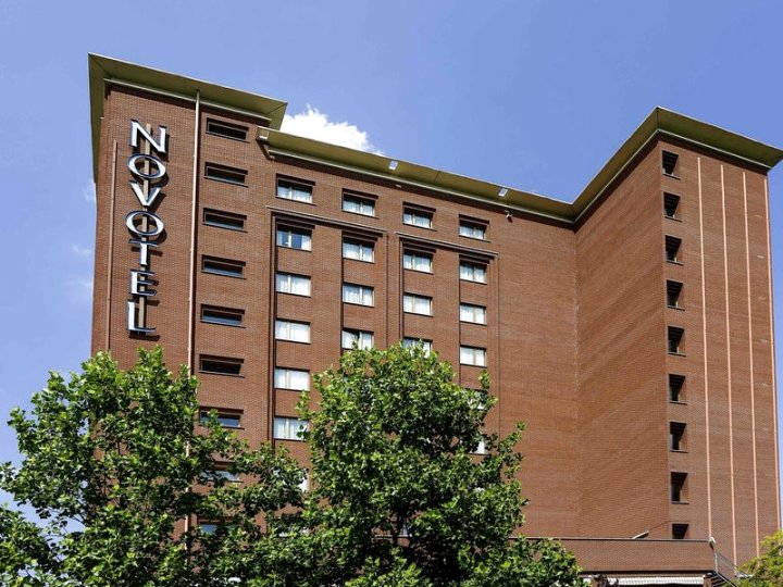 诺富特都灵诺科尔索朱利奥塞萨尔酒店(Novotel Torino Corso Giulio Cesare)