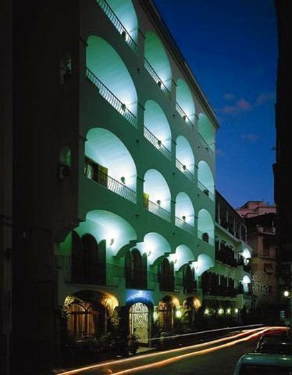 罗马纳别墅Spa酒店(Villa Romana Hotel & Spa)
