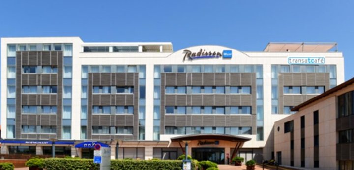 比亚里茨丽笙酒店(Radisson Blu Hotel Biarritz)