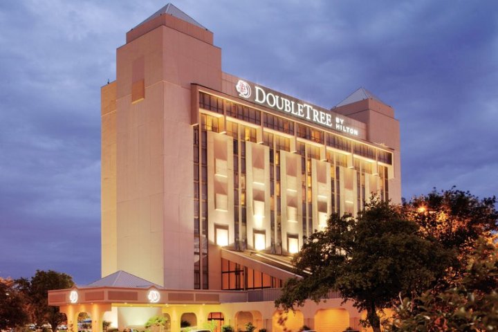 理查森/达拉斯希尔顿逸林酒店(DoubleTree by Hilton Dallas/Richardson)