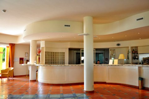 圣卢西亚卡波特拉酒店(Hotel Santa Lucia Capoterra)