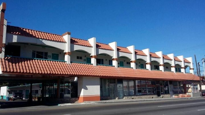 里诺汽车旅馆(Motel Reno)