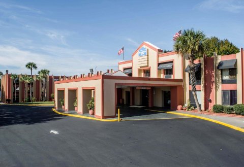 瓦鲁洛奇布希花园坦帕汽车旅馆(Valuelodge Busch Gardens - Tampa)