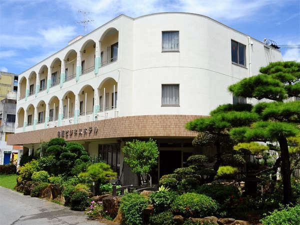 名护商务酒店(Nago Business Hotel)