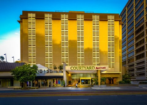 贝塞斯达切维蔡斯万怡酒店(Courtyard by Marriott Bethesda/Chevy Chase)