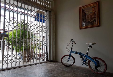 德科莫诺之家酒店(Deco Momo House)