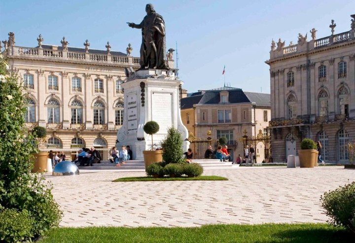 南锡市中心斯塔尼拉莫库雷酒店(Mercure Nancy Centre Place Stanislas Hotel)