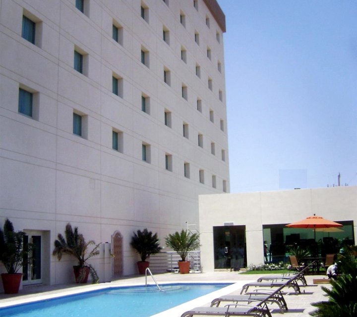 埃罗普托洛斯卡波斯酒店(Hotel Aeropuerto Los Cabos)