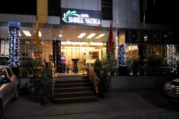 施里瓦提卡酒店(Hotel Shree Vatika)