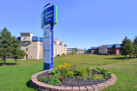 蒙克顿智选假日酒店及套房days inn & suites by wyndham moncton舒适