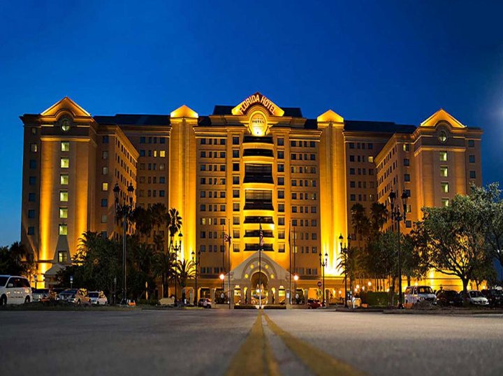 佛罗里达购物中心佛罗里达酒店及会议中心(The Florida Hotel & Conference Center in The Florida Mall)