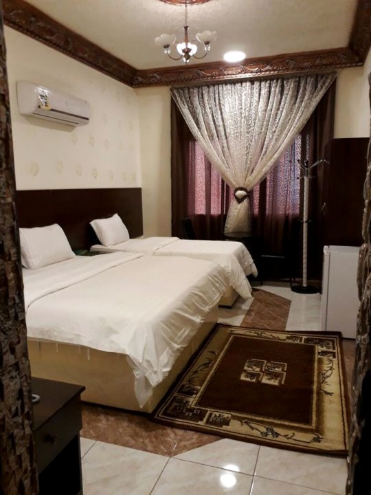 里凡阿尔马许尔酒店(Rivan Al Mashaer Hotel)