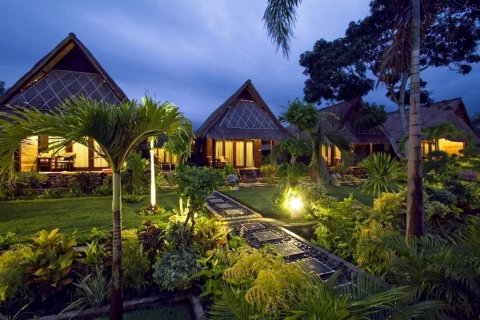 蓝梦岛海湾小屋酒店(Lembongan Bay Shore Huts Bali)