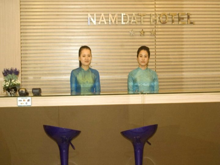 下龙南达特酒店(Nam Dat Hotel Halong)
