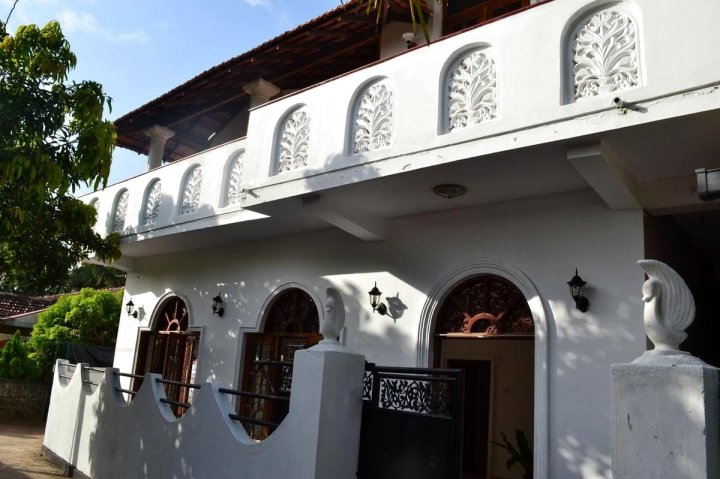 尼甘布旅行者之家旅馆(Traveller's Home Negombo)