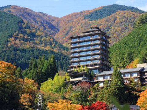 下吕温泉宵月(Gero Onsen Koyoitenkuuniazobu Shogetsu)