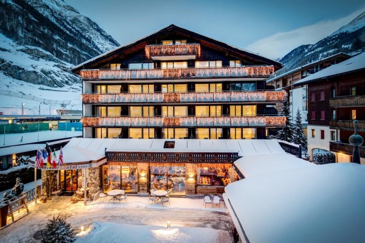 高山策马特度假村(Alpen Resort Zermatt)