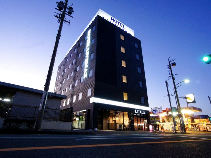 挂川站前LiveMax酒店(Hotel LiveMax Kakegawa-Ekimae)