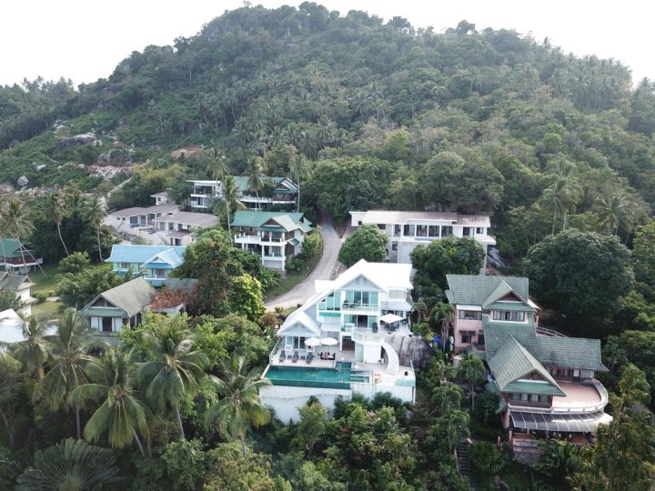 苏梅白屋海洋珍珠酒店(Samui White House Sea Pearl)