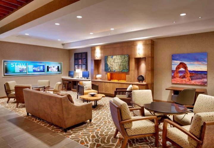 摩押春季山丘套房万豪酒店(SpringHill Suites by Marriott Moab)