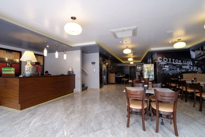 波布莱希马卡蒂阐室酒店(Zen Rooms Durban Poblacion Makati)