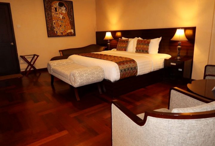 巴厘岛亚瑟酒店(Arthur Suites Bali)