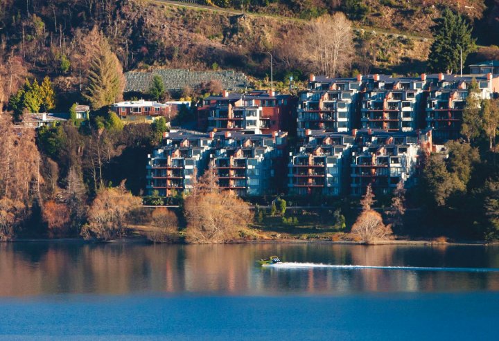 皇后镇盛橡湖岸度假酒店(Oaks Shores Queenstown)