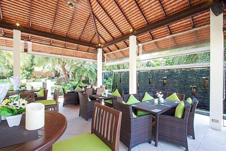 Maprow Palm Villa No. 10 – 两卧室泳池别墅(Maprow Palm Villa No. 10 | 2 Bed with Resort Pool in Samui)
