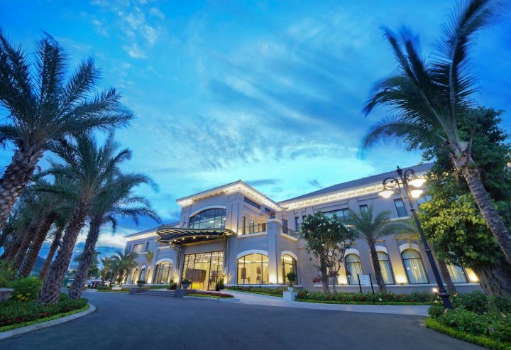 岘港珍珠水疗度假村(Vinpearl Resort & Spa Da Nang)