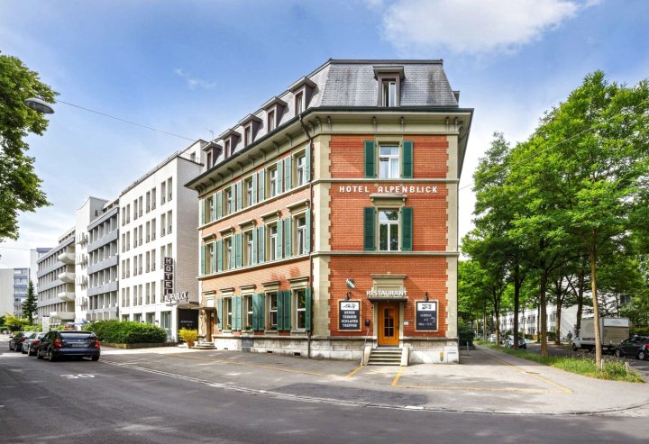奥攀布莱克酒店(Hotel Alpenblick)