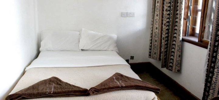 阿鲁萨背包客饭店 - 青年旅舍(Arusha Backpackers Hotel - Hostel)
