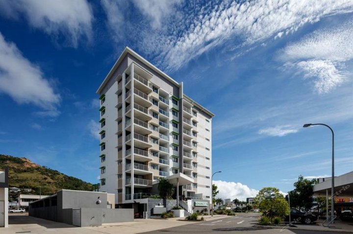 汤斯维尔维沃多格蒂公寓(Dalgety Apartments by Vivo Townsville)