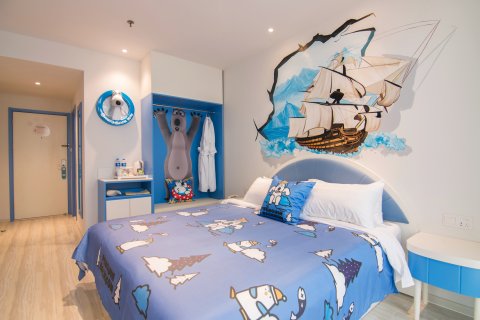 漫趣乐园酒店(上海国际旅游度假区川沙地铁站