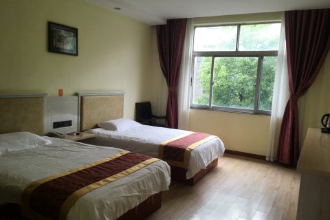 华驿酒店(扬州万隆店)(原万隆假日宾馆)经济型