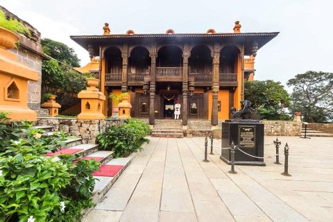 福特加德哈韦伽蒂酒店(Fort Jadhavgadh)