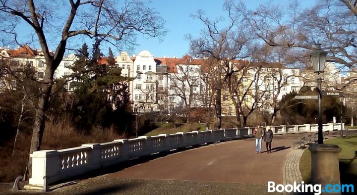 Vinohrady Garden Apartment