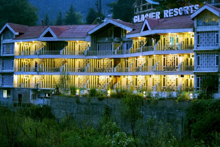 冰川度假村(Glacier Resorts)