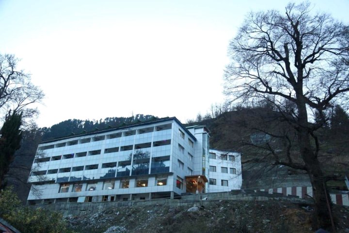 马纳里山谷度假村(Manali Valley Resorts)