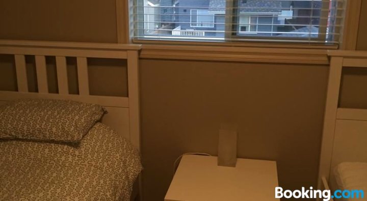 NE埃德蒙顿民宿(Private Rooms in NE Edmonton Home)