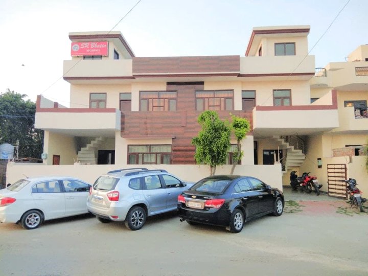 巴哈提亚公寓(Sr Bhatia Residency)